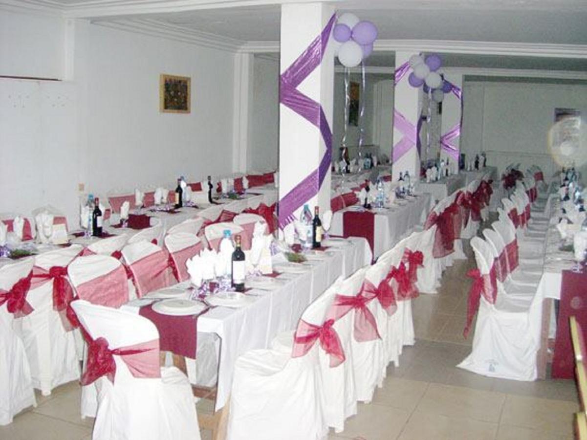 Denver Plaza Hotel Douala Luaran gambar